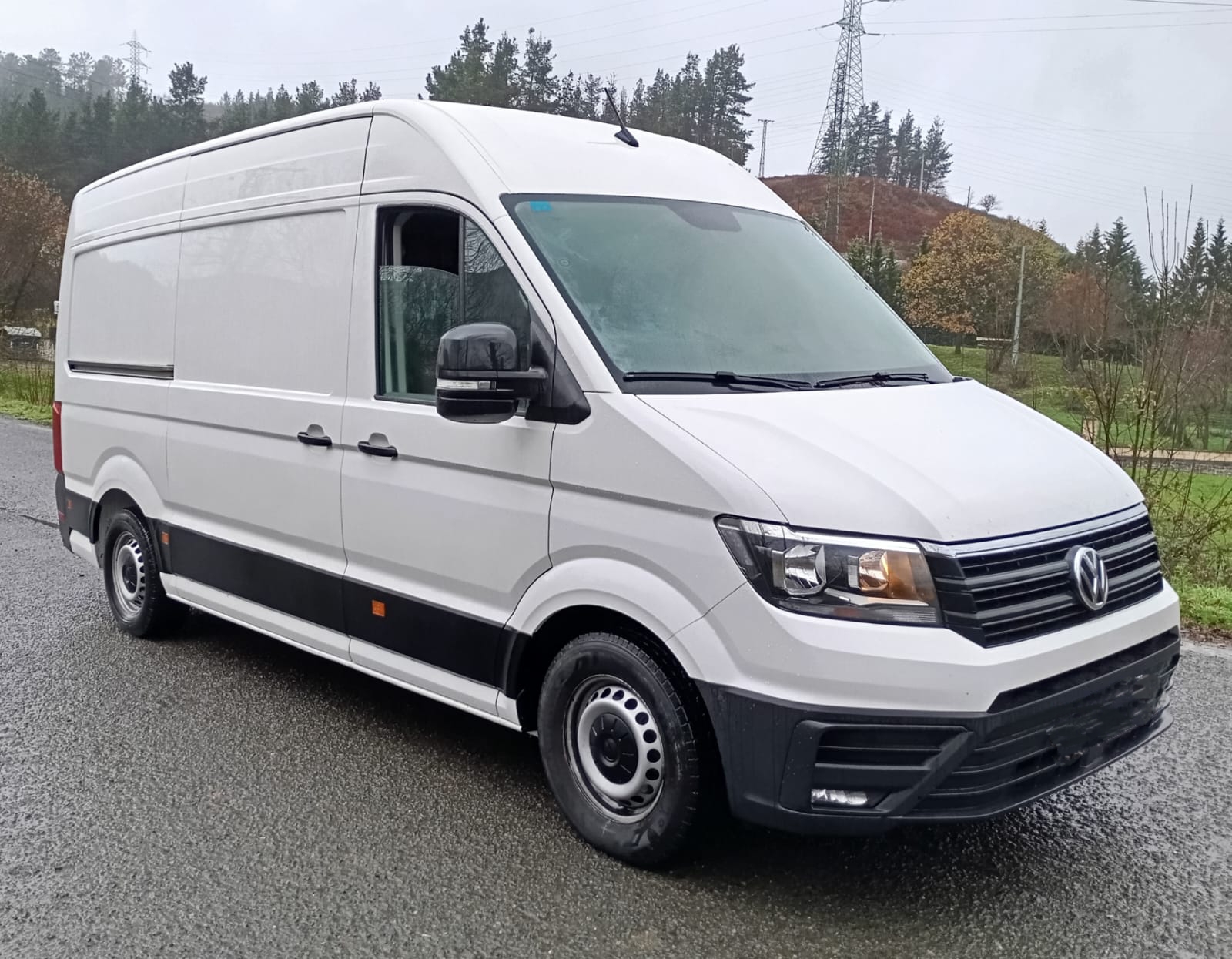 VOLKSWAGEN CRAFTER L2H2 140 FURGON - Imagen 3