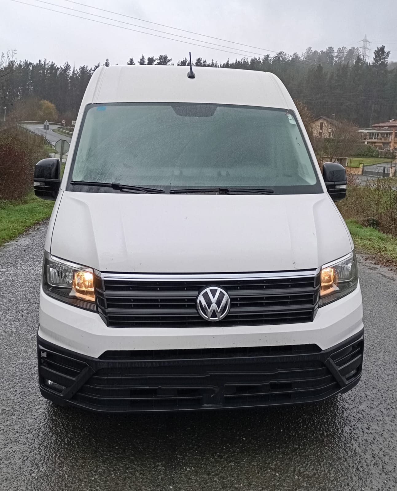 VOLKSWAGEN CRAFTER L2H2 140 FURGON - Imagen 2