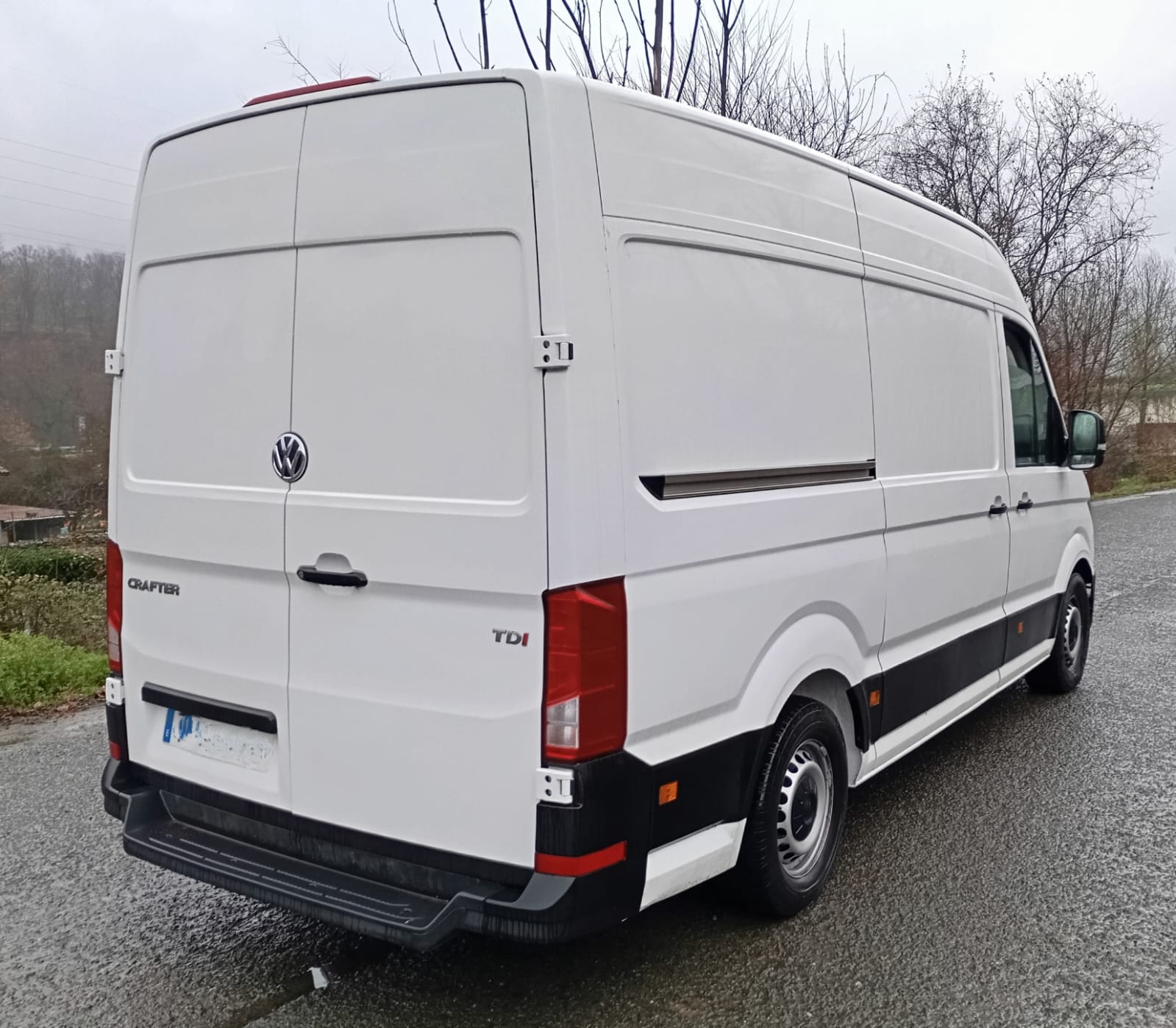 VOLKSWAGEN CRAFTER L2H2 140 FURGON - Imagen 4